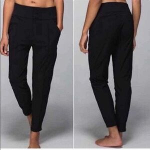 Lululemon Departure Pleated Black Athletic Travel Pants Leggings